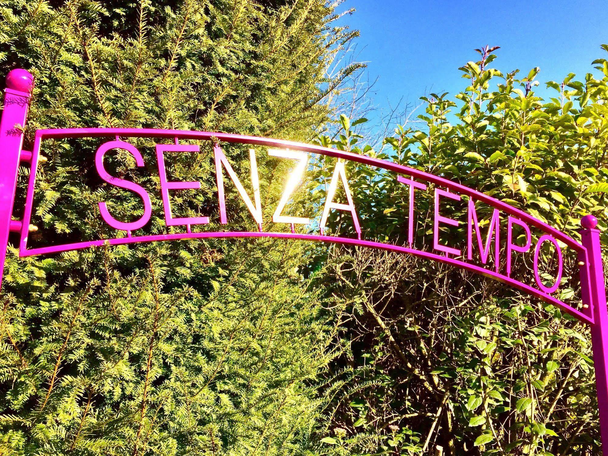 Senza Tempo Room & Breakfast Grazzano Visconti Luaran gambar