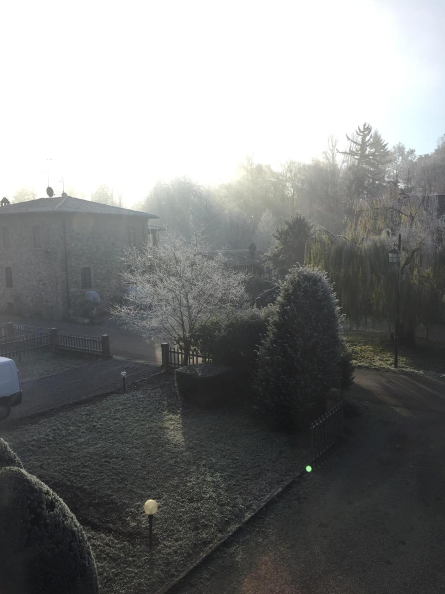 Senza Tempo Room & Breakfast Grazzano Visconti Luaran gambar